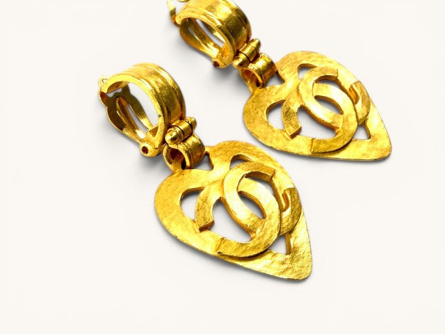 Chanel Pre-owned CC Heart Dangle Earrings