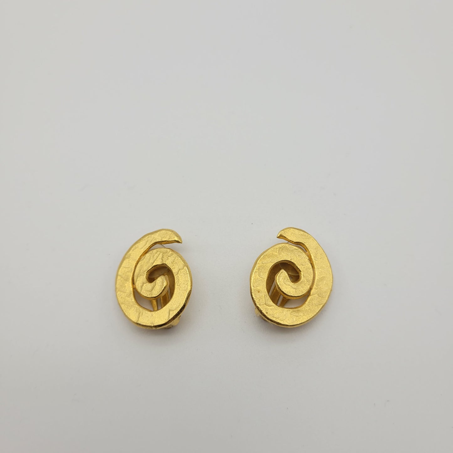 Vintage goldtone jewelry set