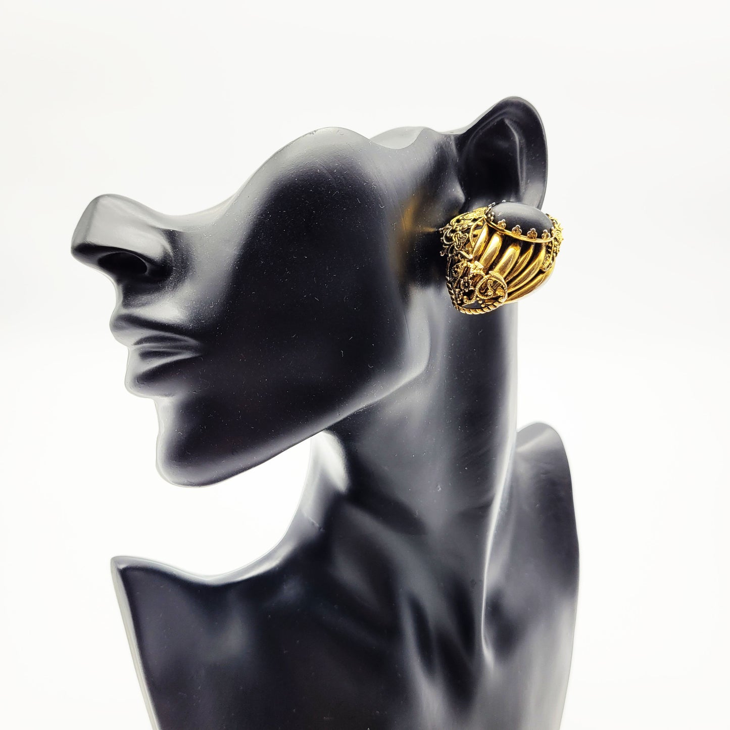 Vintage clip earrings Taratata