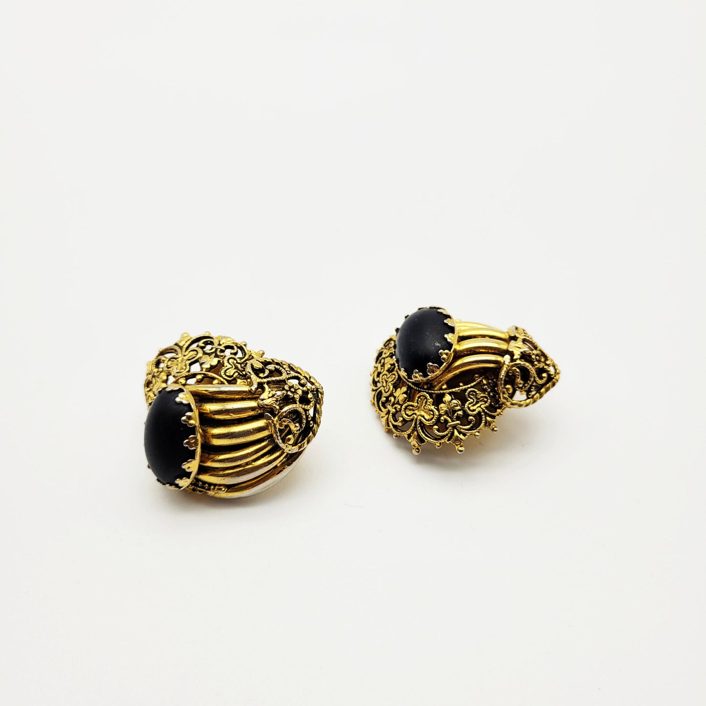 Vintage clip earrings Taratata
