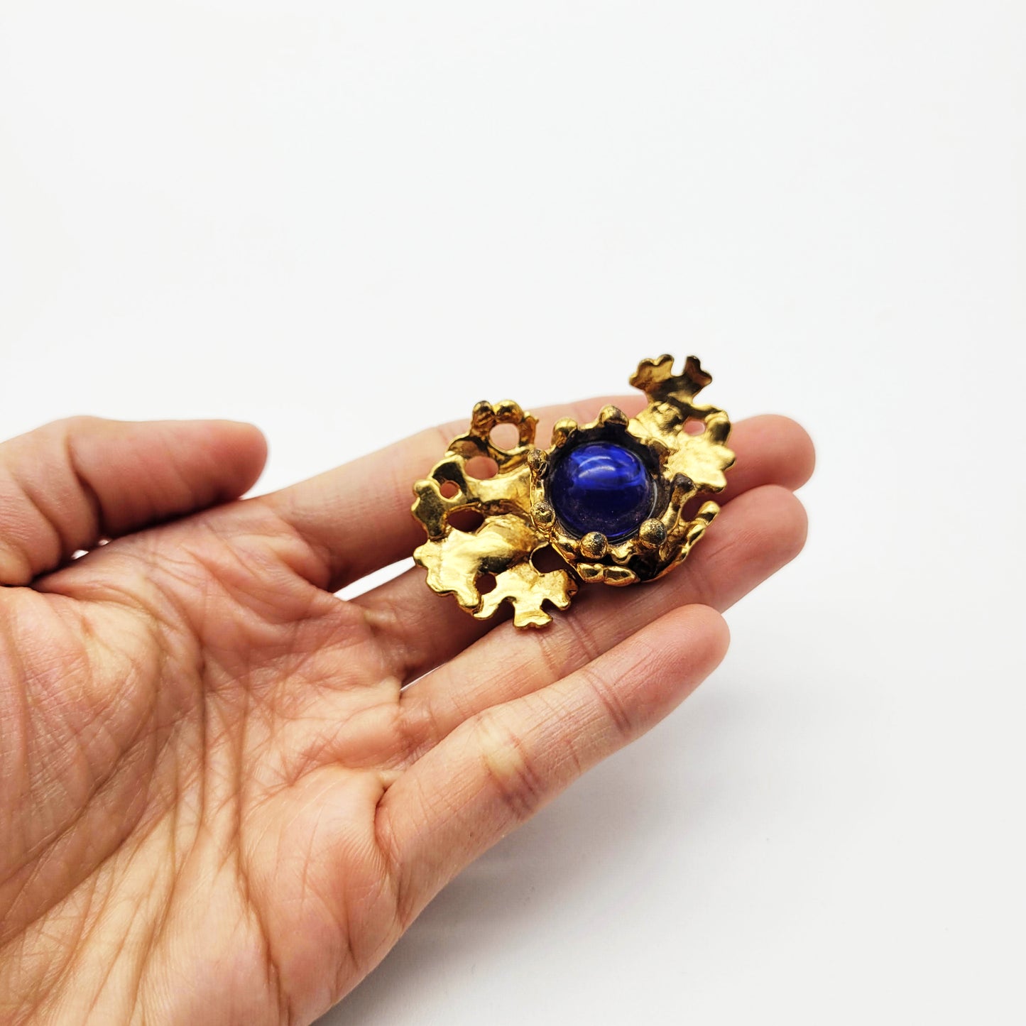 Vintage glass brooch Micris
