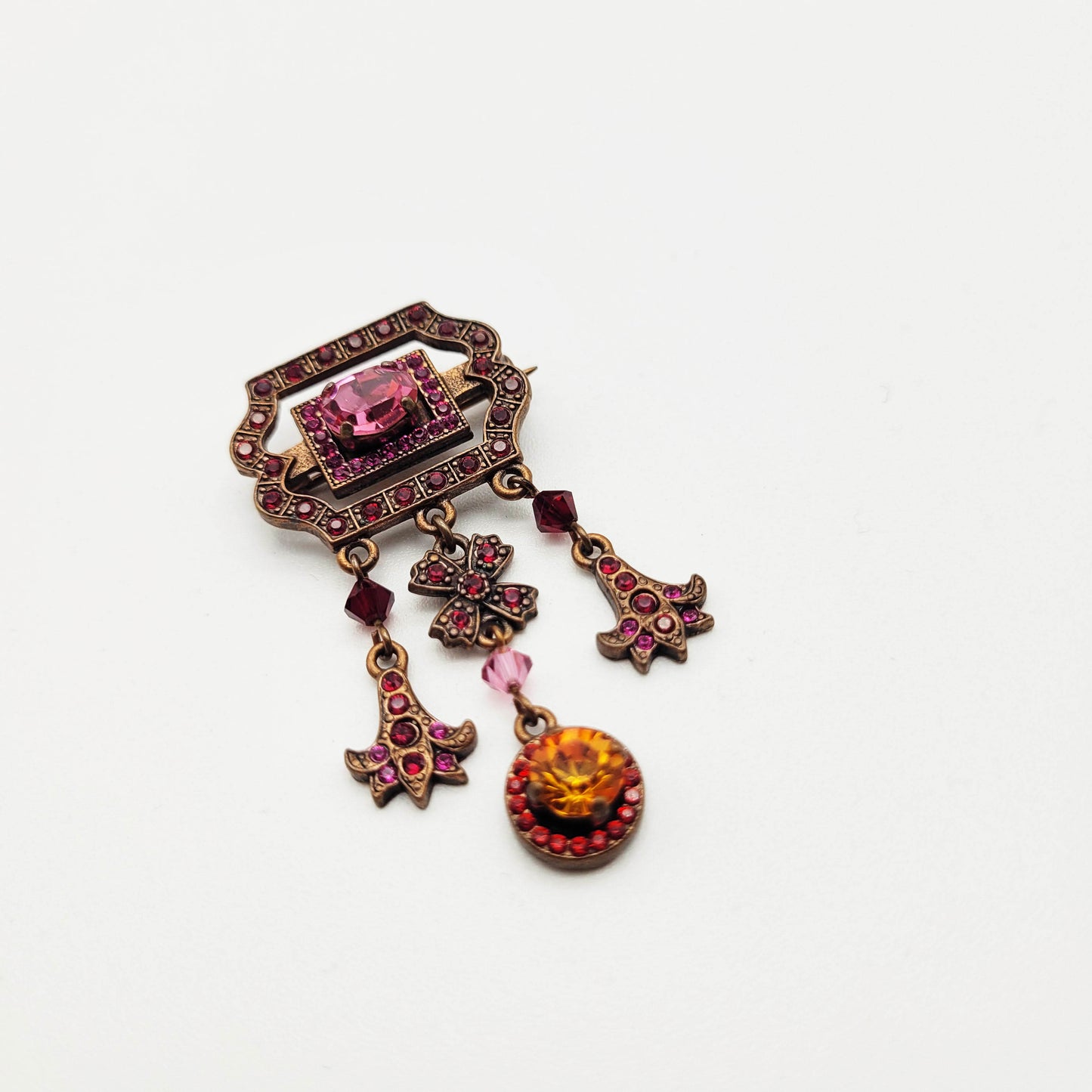 Vintage couture pink brooch Satellite