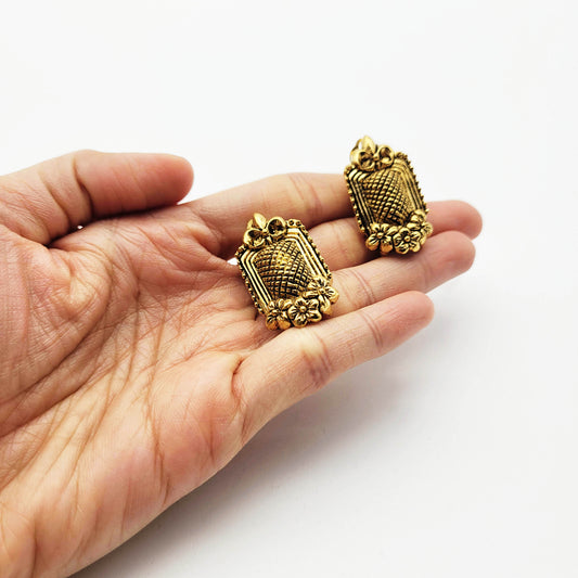 Vintage clip on earrings