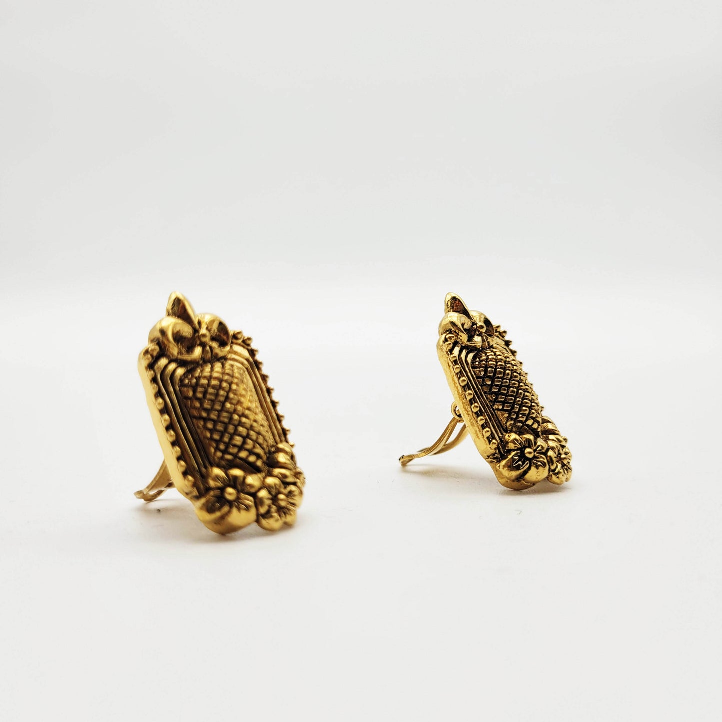 Vintage clip on earrings