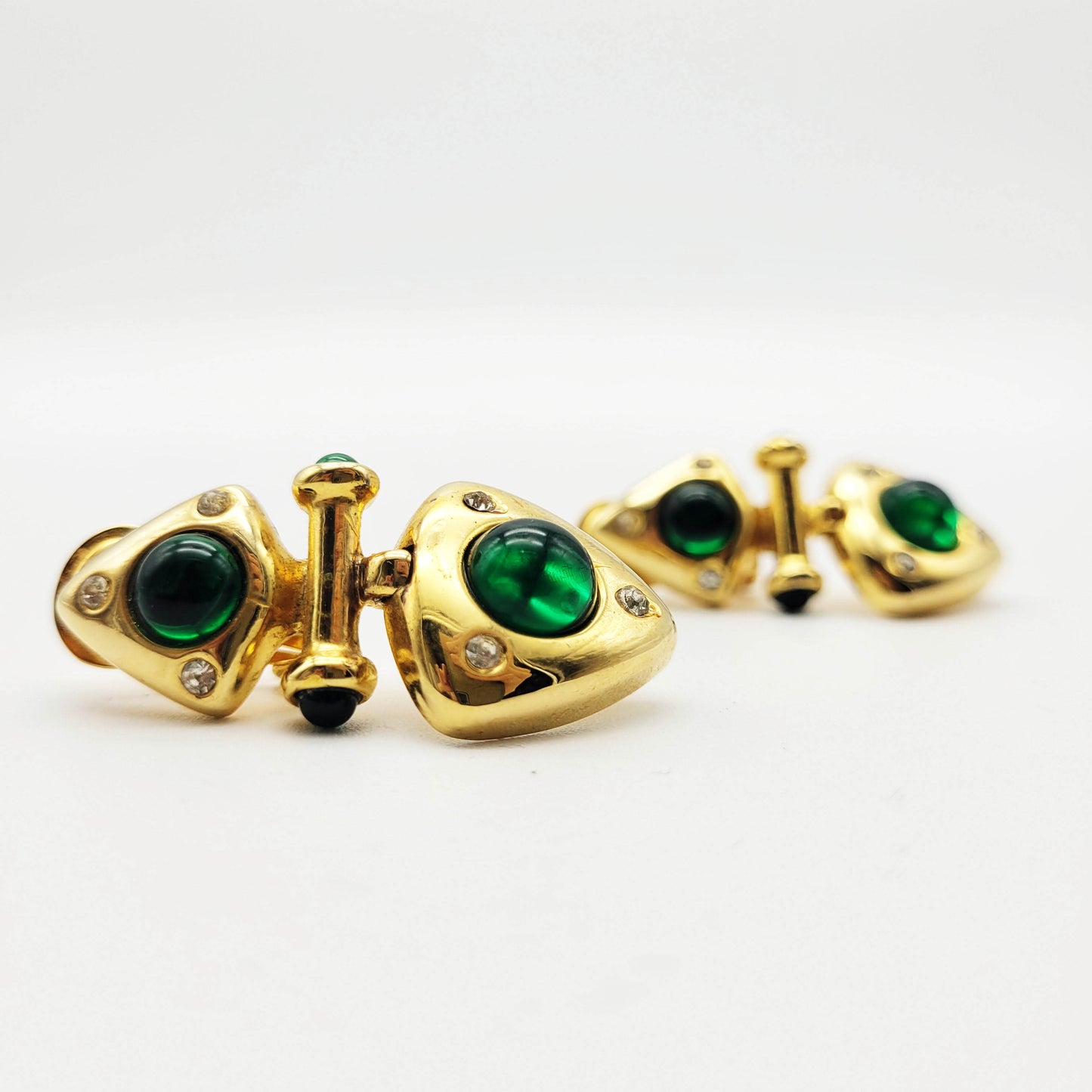 Vintage green resin dangle earrings