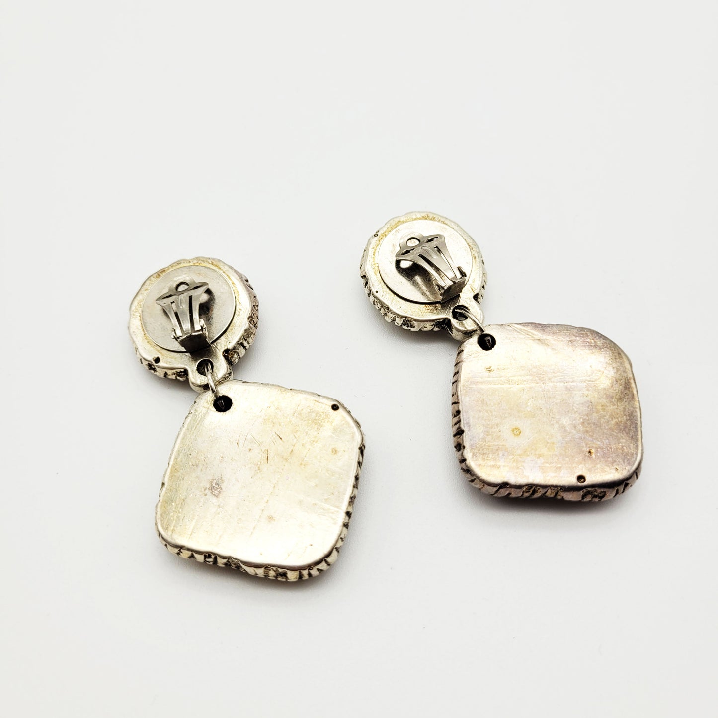Vintage silvertone dangle earrings