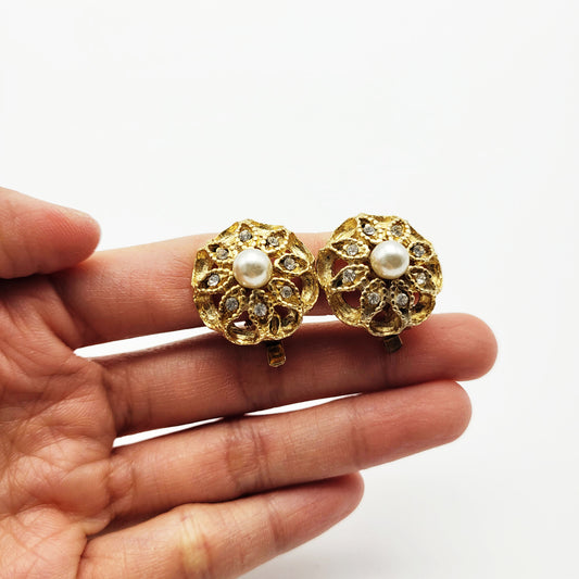 Vintage flower earrings