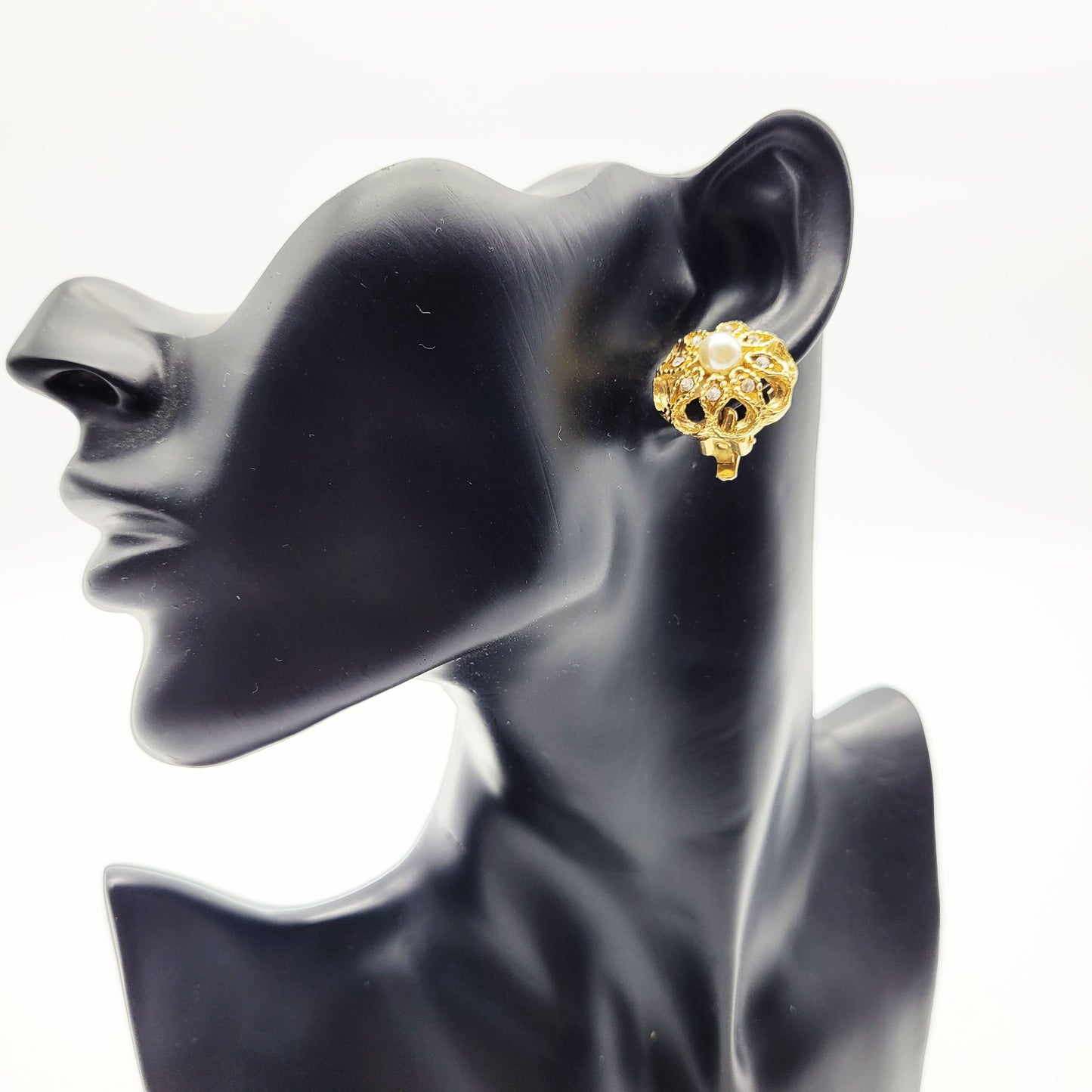 Vintage flower earrings