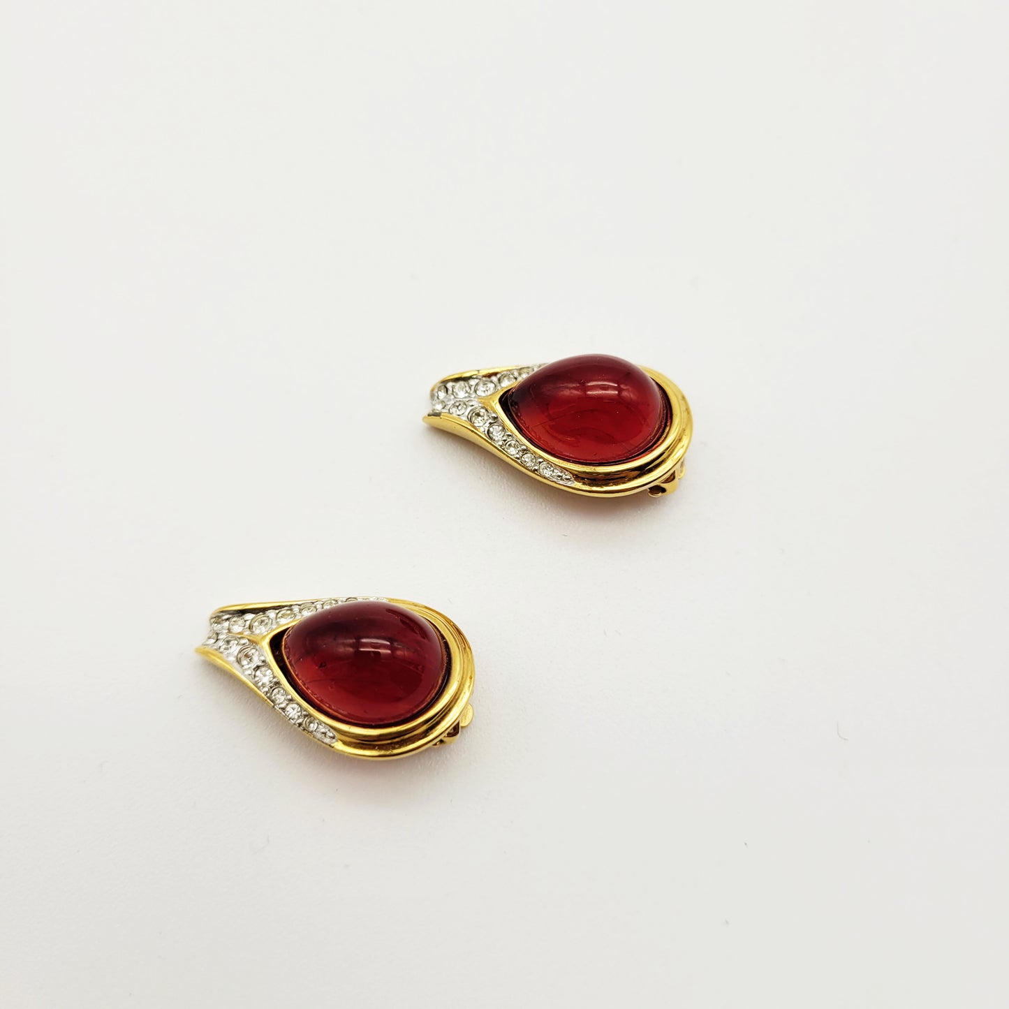 Vintage glass bead clips