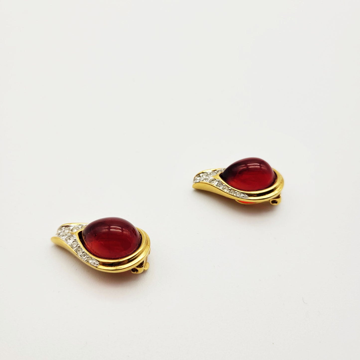 Vintage glass bead clips