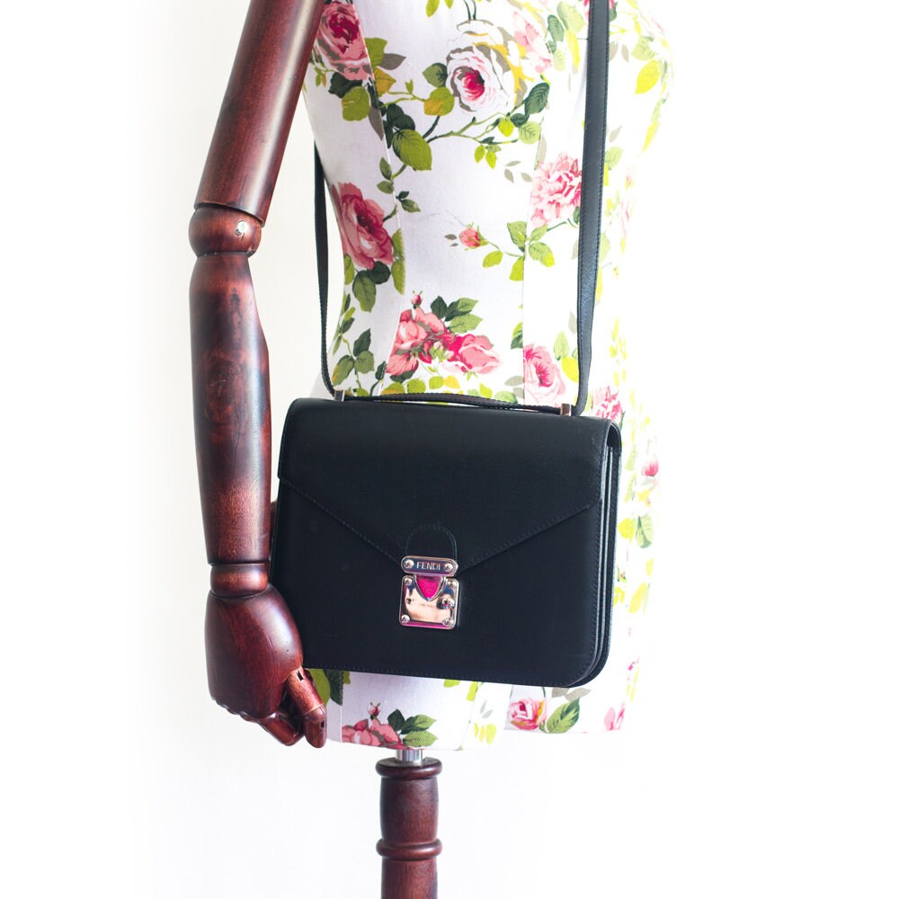 Vintage Gorgeous Fendi black Shoulder Bag - Secondista