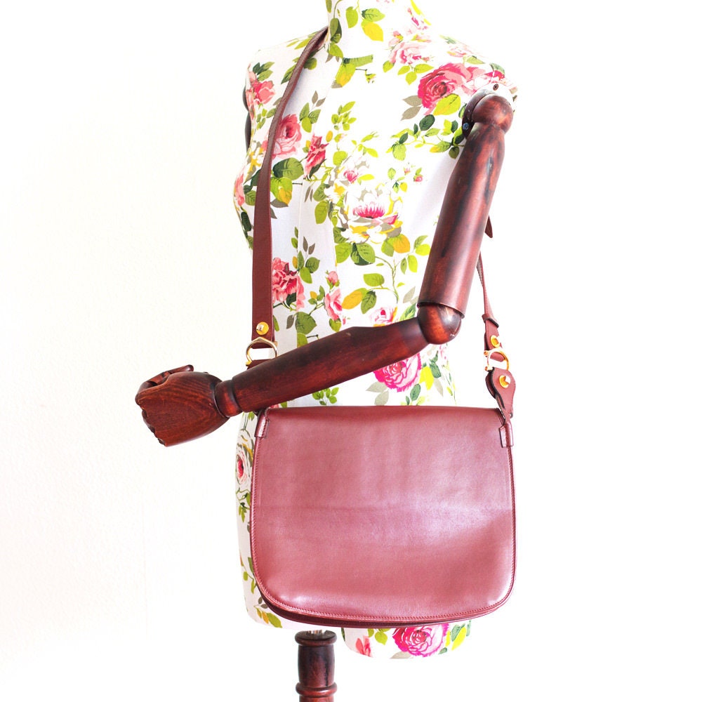 Vintage Le Must de Cartier burgundy Crossbody Bag - Secondista