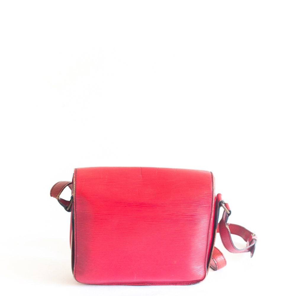 Vintage Louis Vuitton Castilian Red epi Cartouchiere MM Crossbody Bag - Secondista