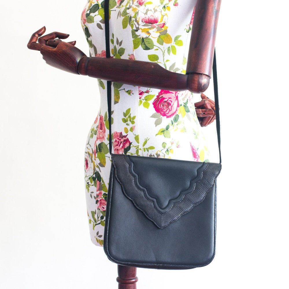 Vintage Yves Saint Laurent black Crossbody Bag - Secondista