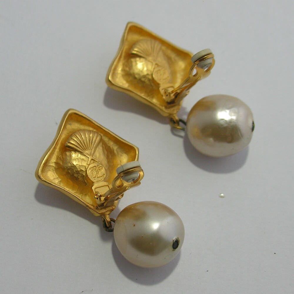 Vintage Karl Lagerfeld Pearl Jewelry Set - Secondista