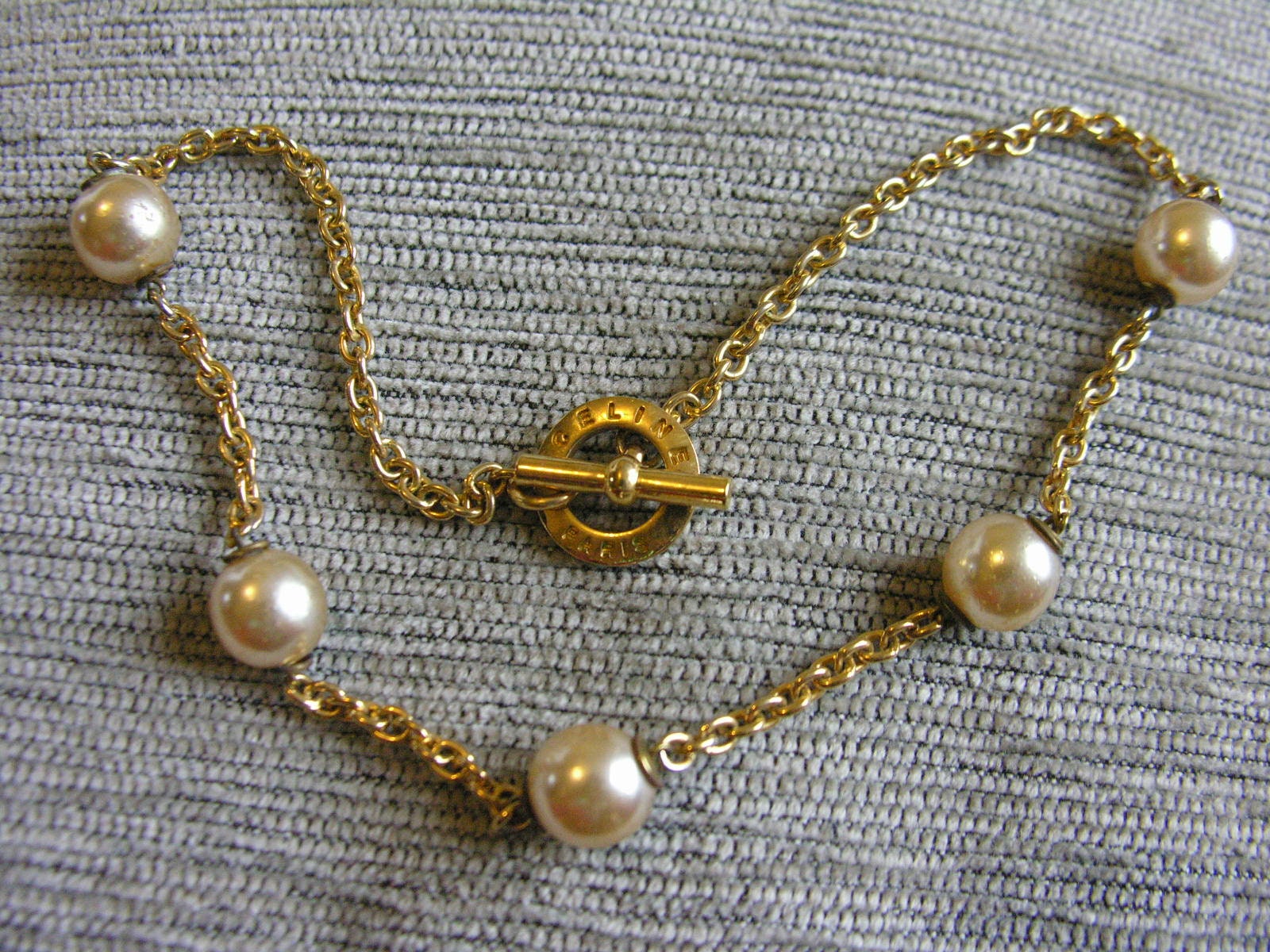Vintage Céline faux pearl Goldtone Necklace - Secondista