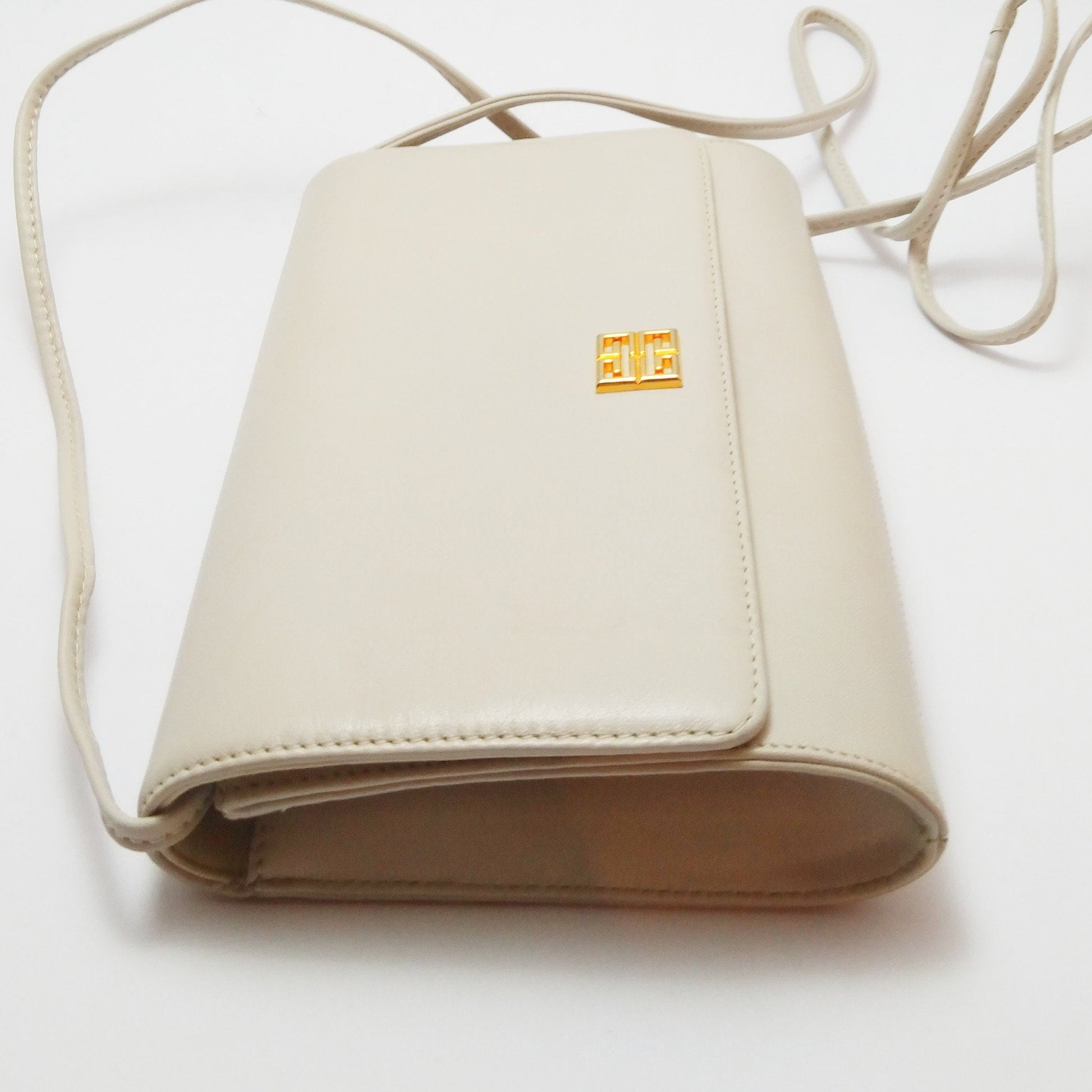 Vintage Givenchy beige mini Crossbody Bag - Secondista