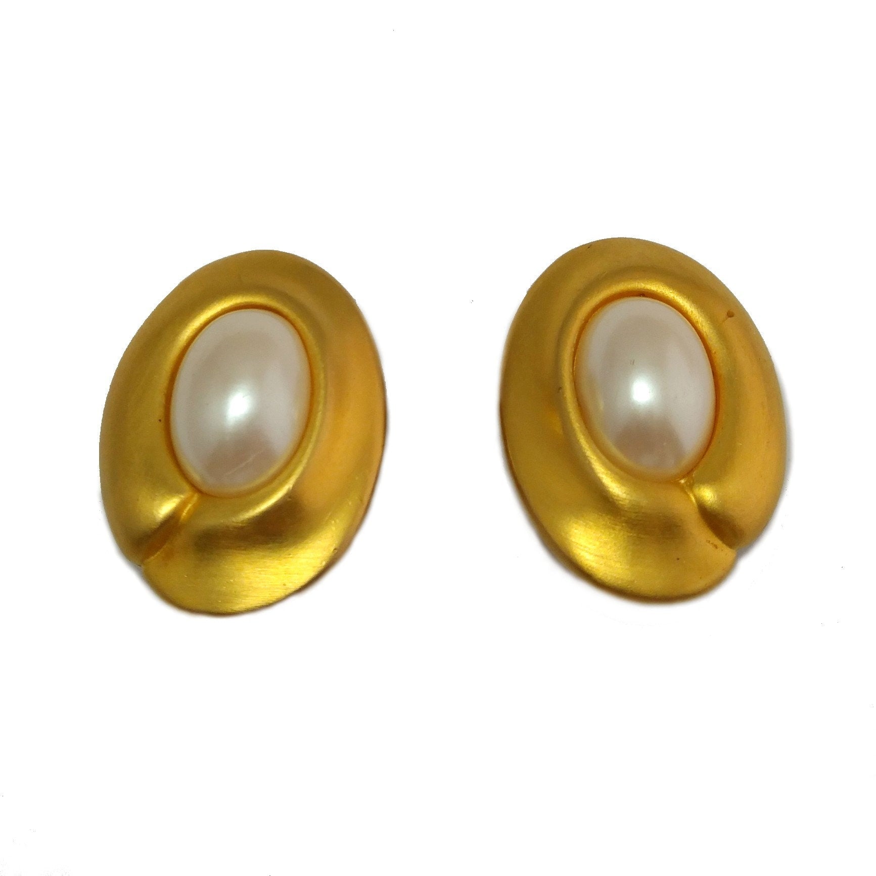 Vintage Givenchy clip Earrings - Secondista