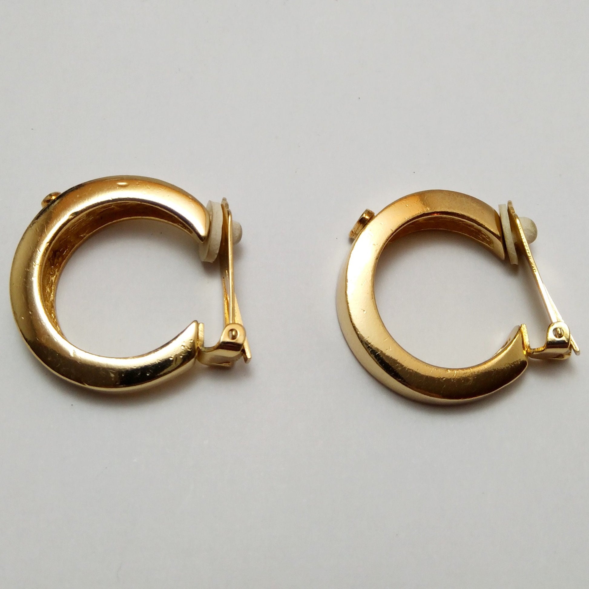 Vintage Christian Dior Goldtone clip Earrings - Secondista