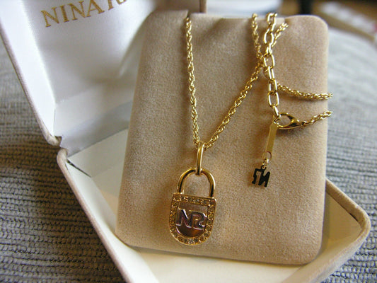 Vintage Nina Ricci Gold tone Necklace - Secondista