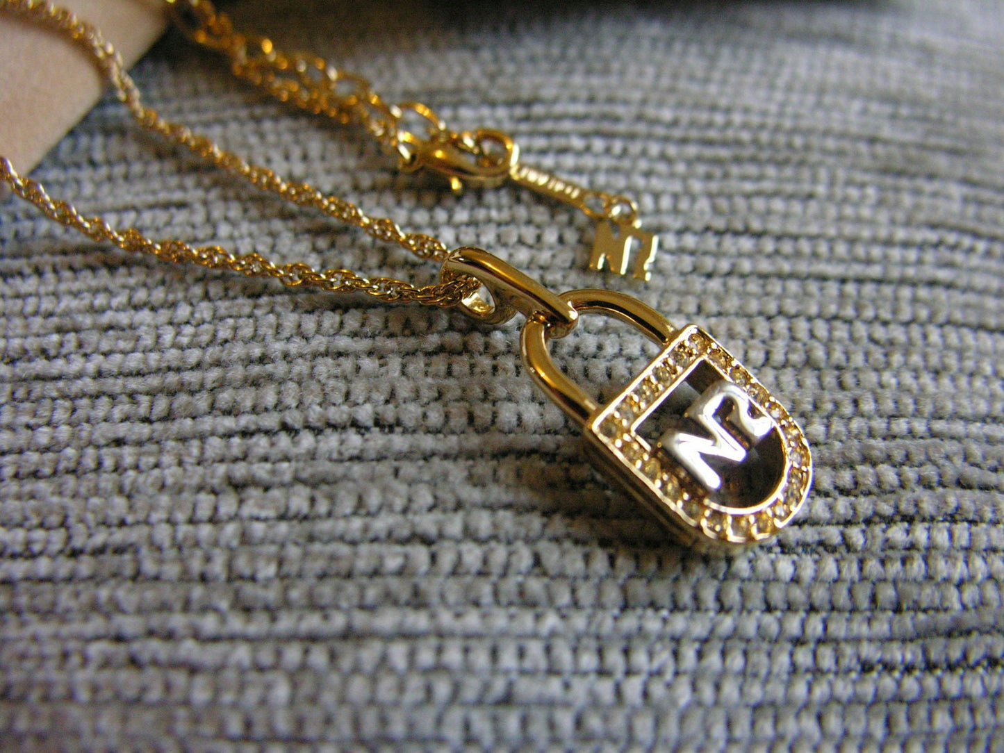 Vintage Nina Ricci Gold tone Necklace - Secondista