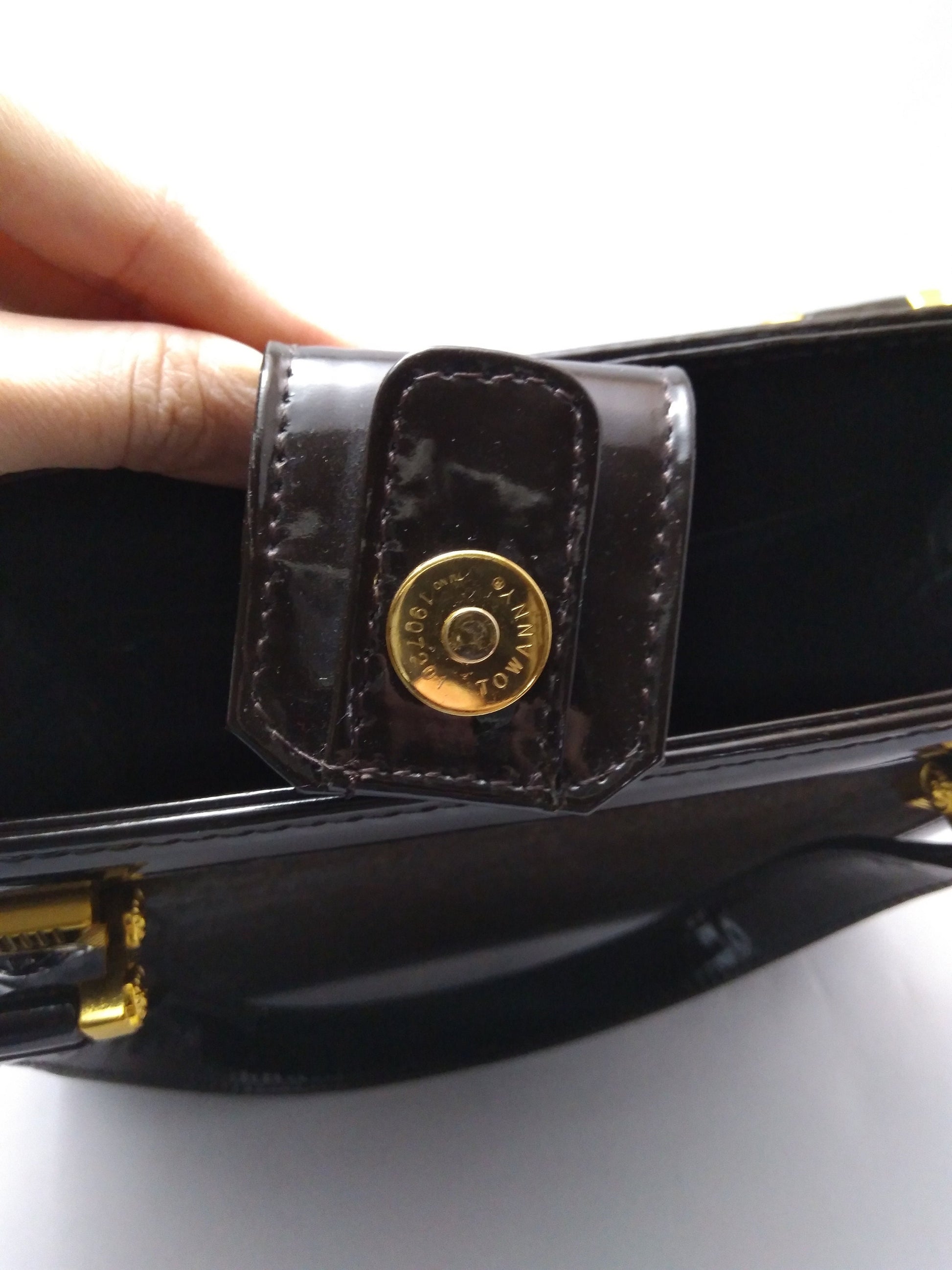 Vintage Versace brown patent handBag - Secondista