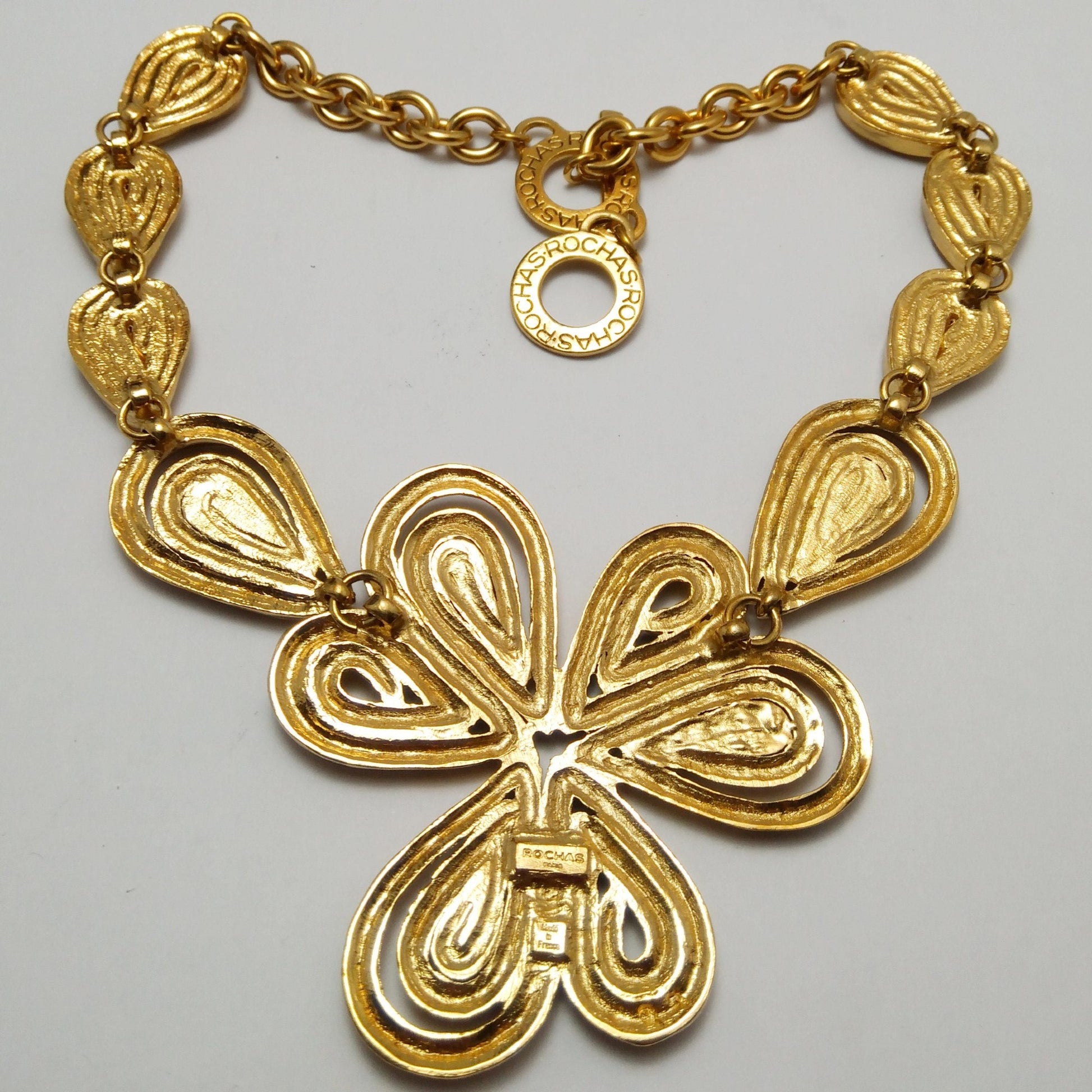 Vintage Rochas Goldtone flower Necklace - Secondista