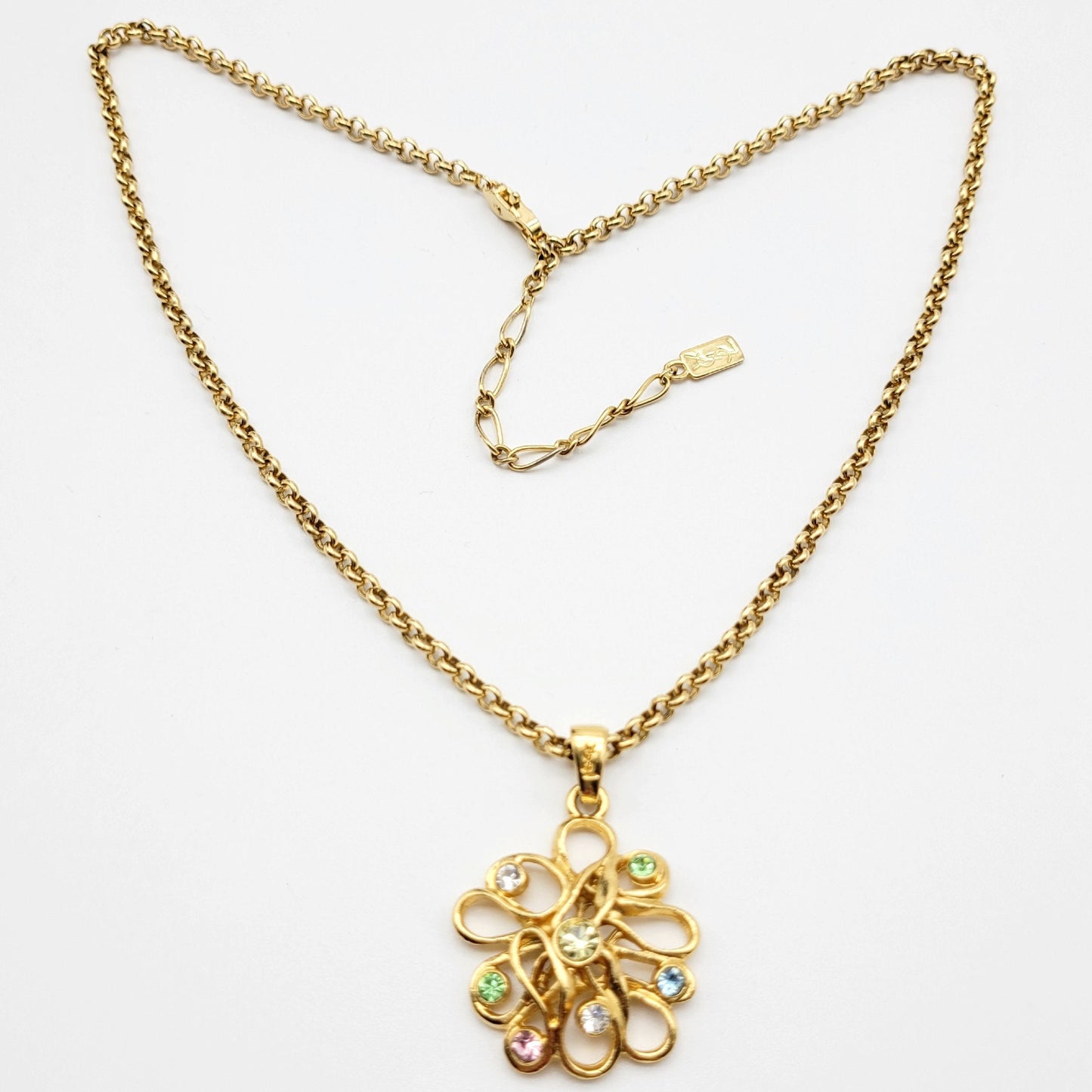 Vintage Yves Saint Laurent flower motif Pendant Necklace - Secondista