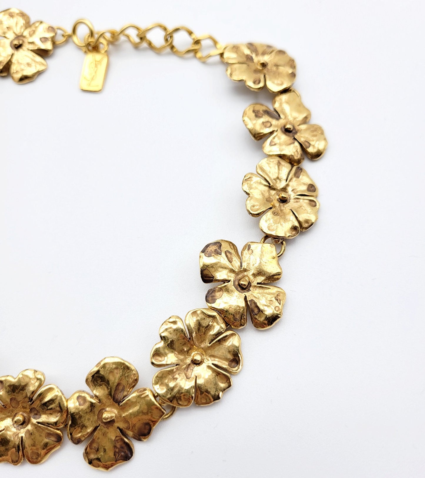 Vintage Yves Saint Laurent flower motif Necklace - Secondista