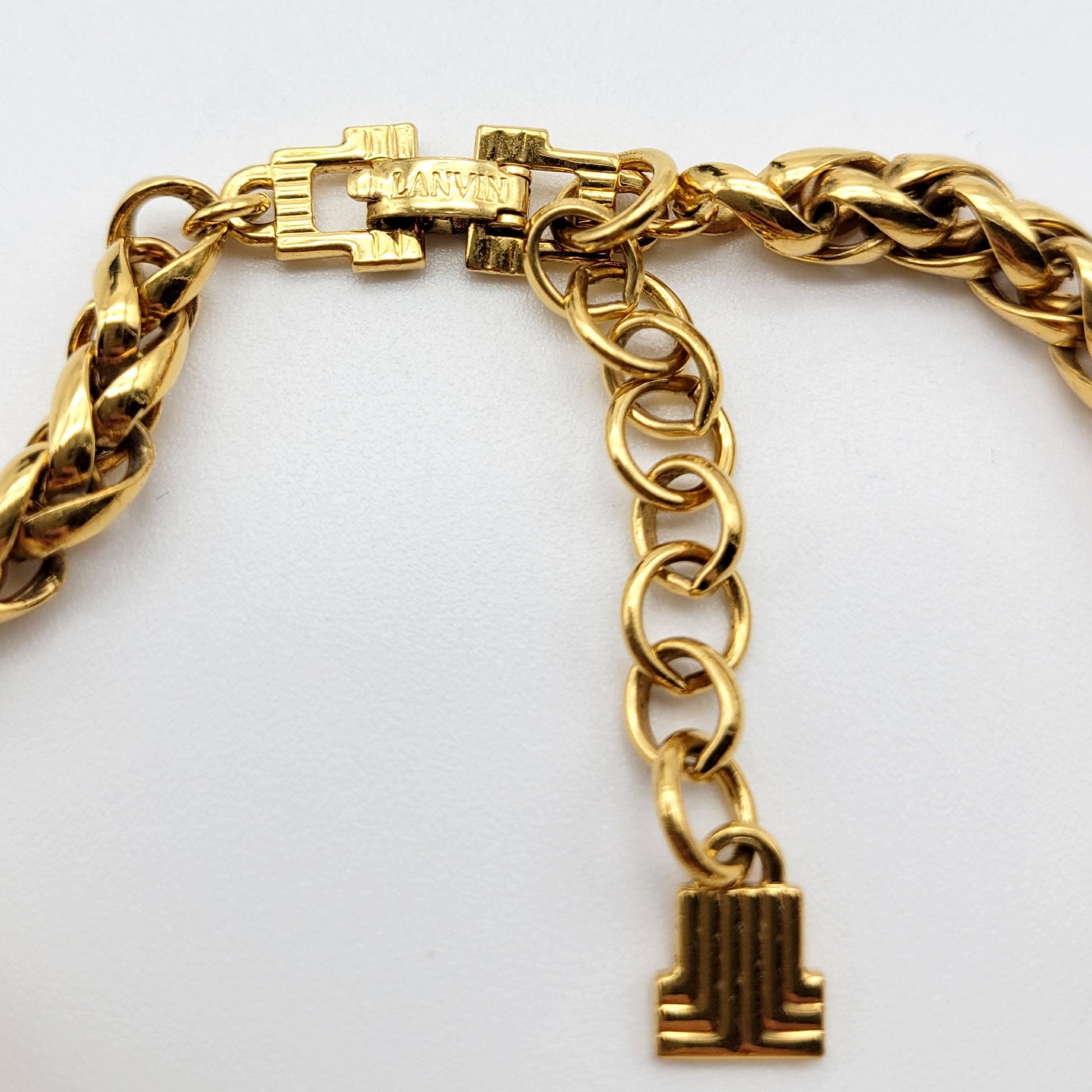 Vintage Lanvin chunky Goldtone Necklace - Secondista