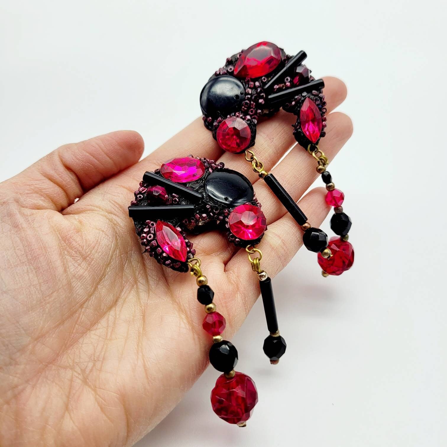 Vintage unsigned Jacky De G dangle Earrings - Secondista
