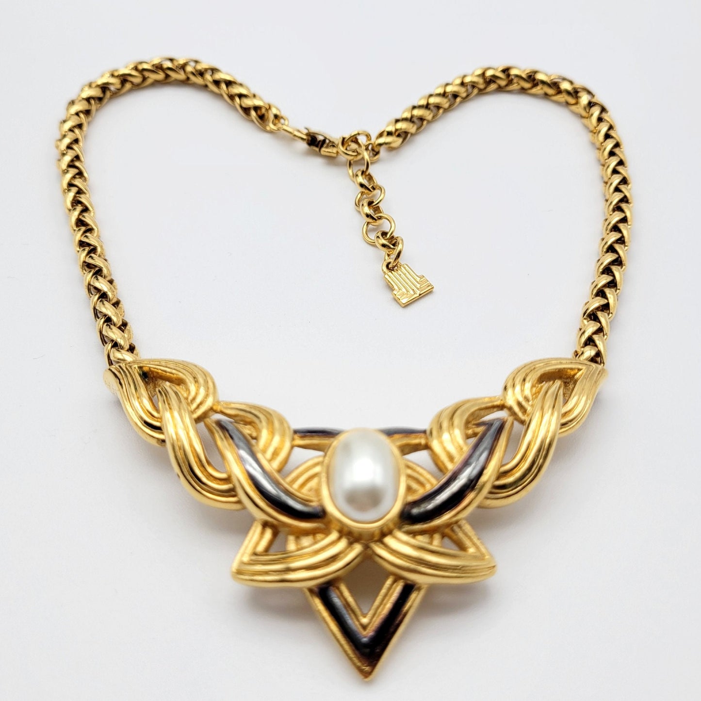 Vintage Lanvin chunky Goldtone Necklace - Secondista