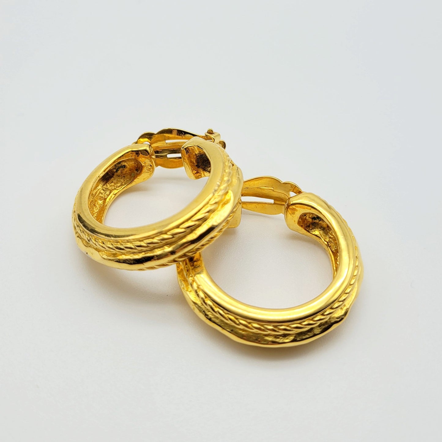 Vintage Yves Saint Laurent creole Earrings - Secondista