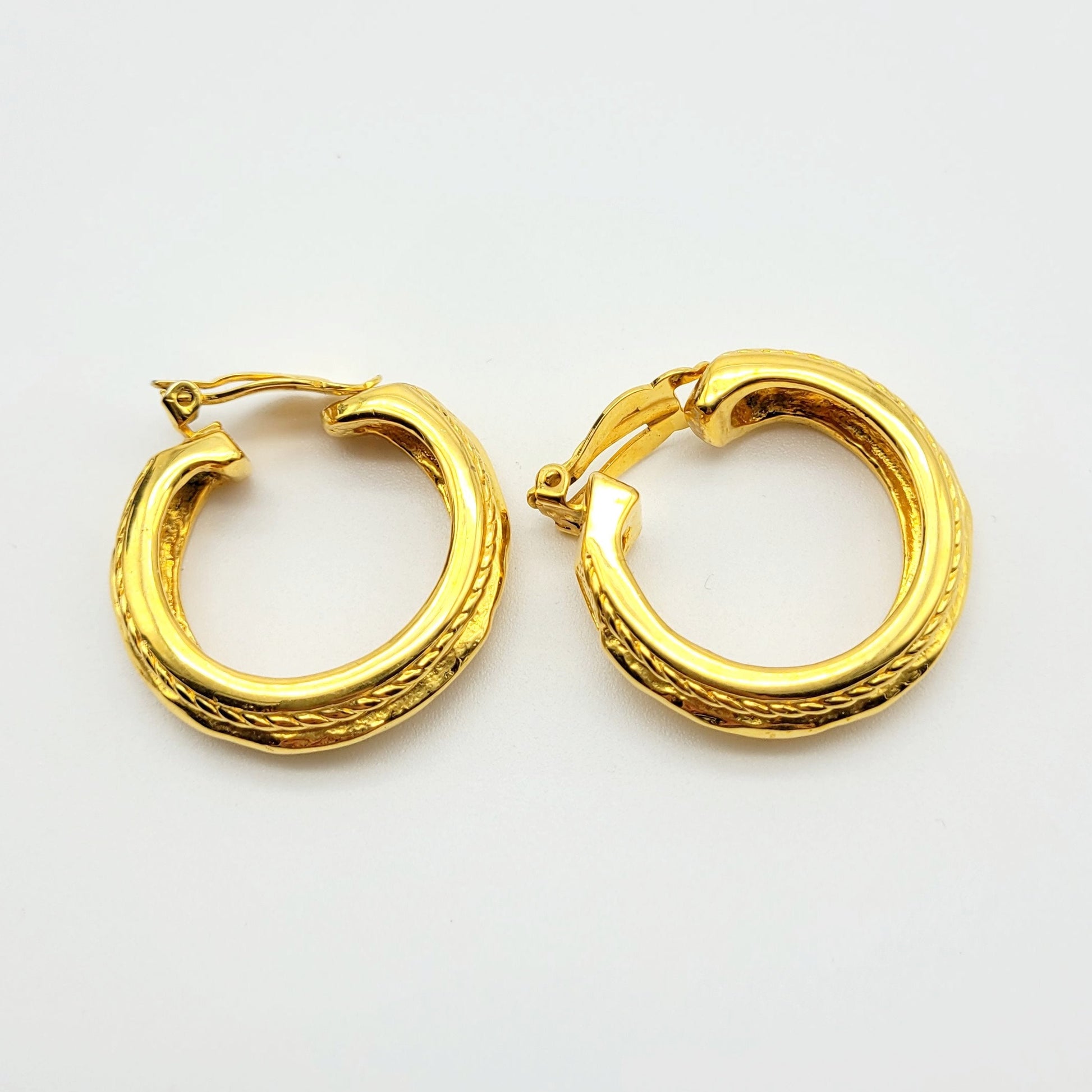 Vintage  Yves Saint Laurent creole Earrings - Secondista