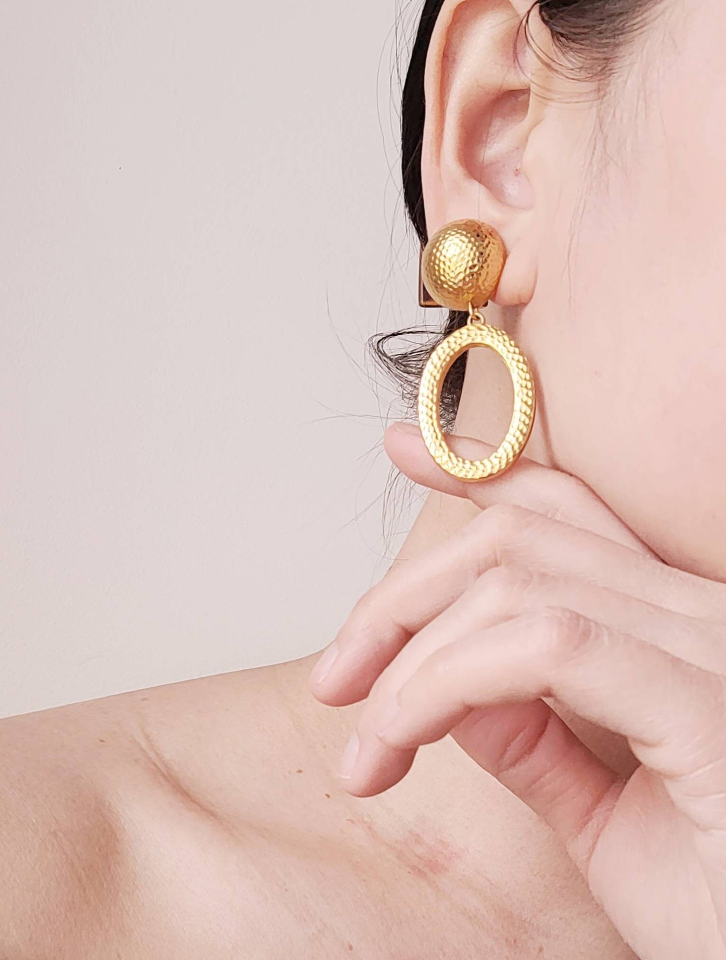 Vintage Christian Dior dangle Earrings - Secondista