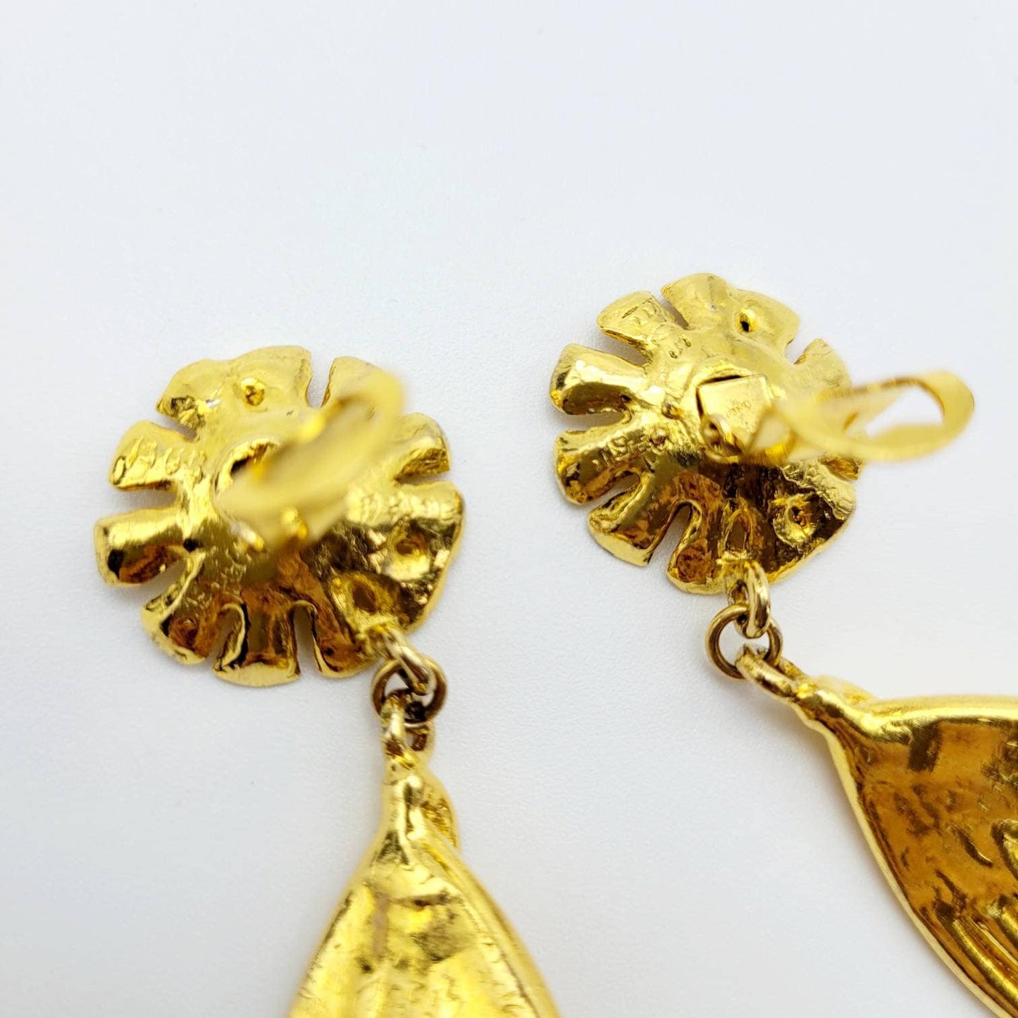 Vintage Goldtone metal Earrings - Secondista