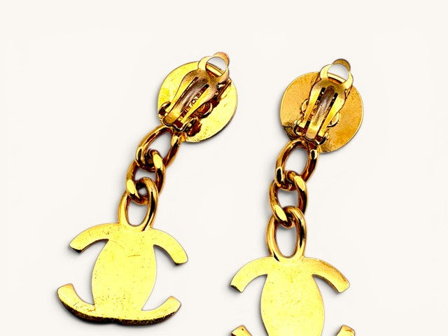 Chanel Pre-owned CC Turn Lock earrings