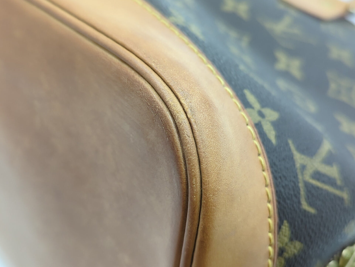 Louis Vuitton Alma PM