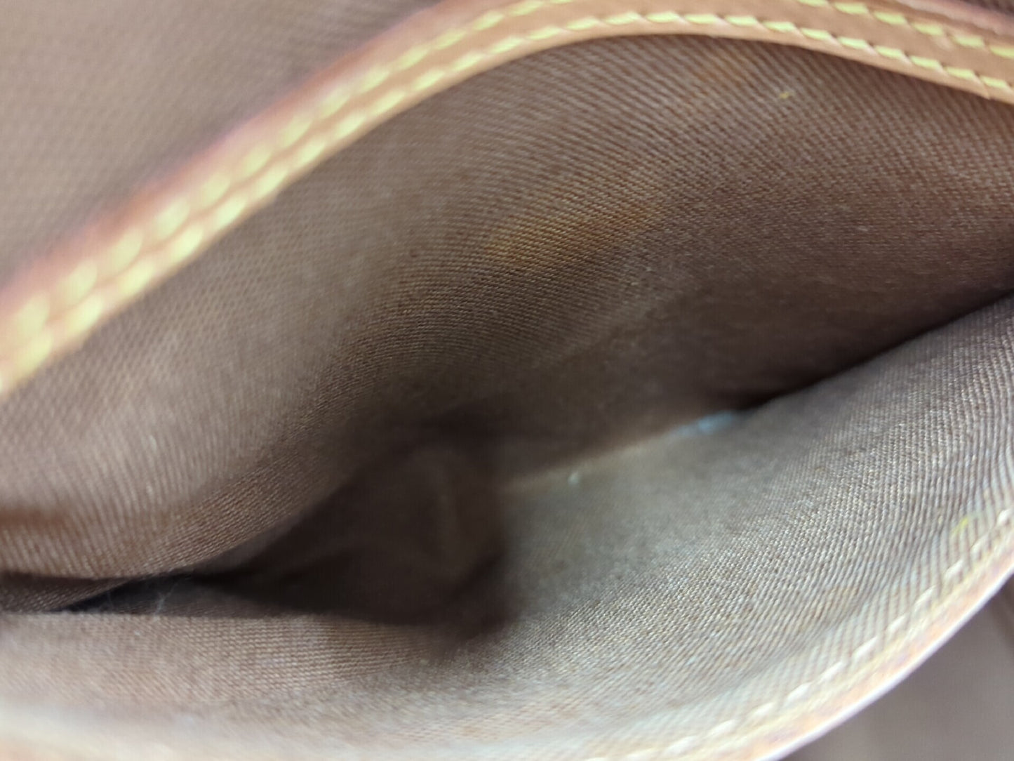 Louis Vuitton Alma PM