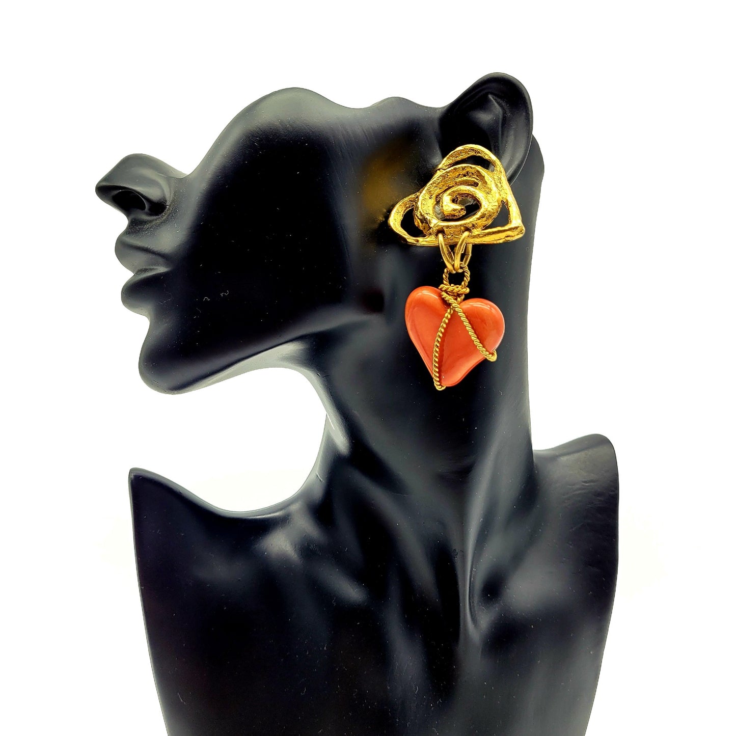 Vintage heart dangle earrings Carole