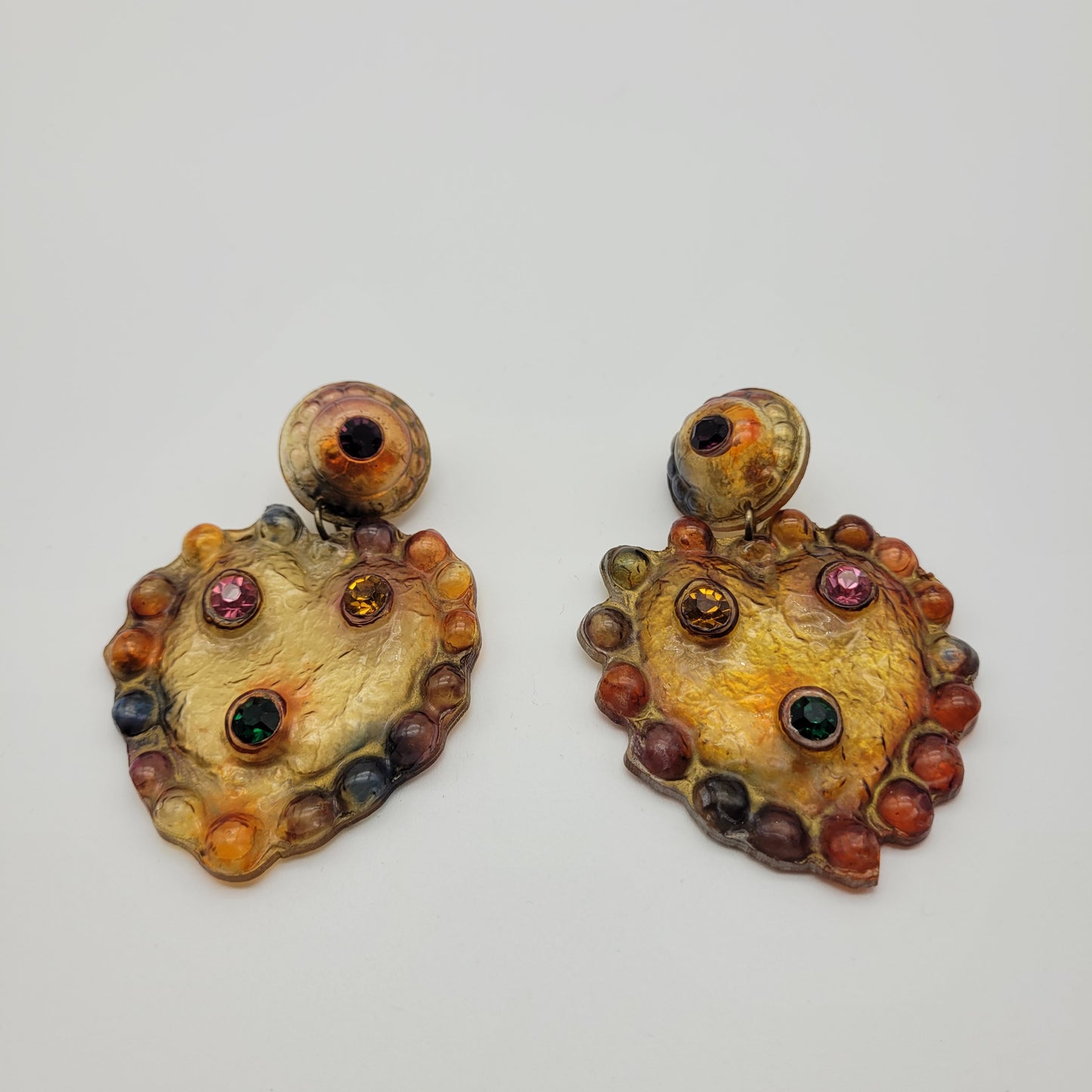 Vintage heart dangle earrings Via Paris