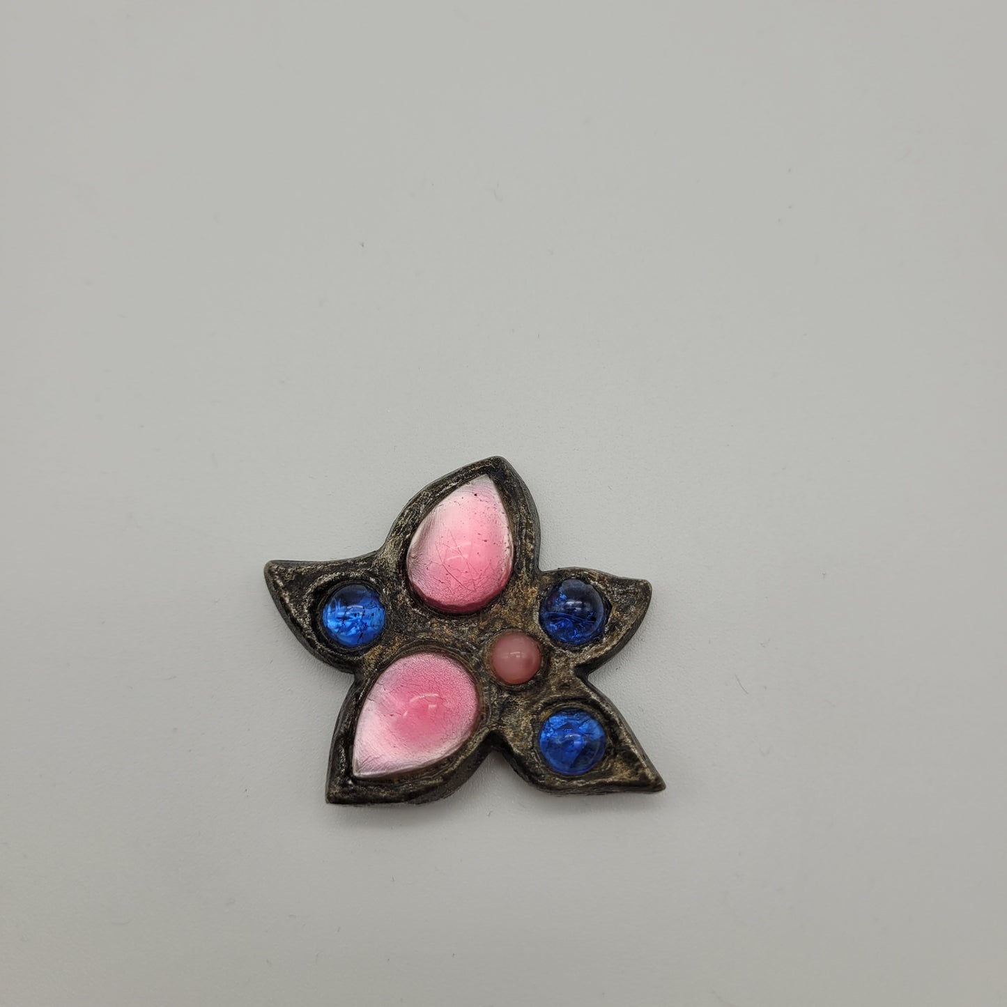 Vintage flower brooch Yvon Tindas