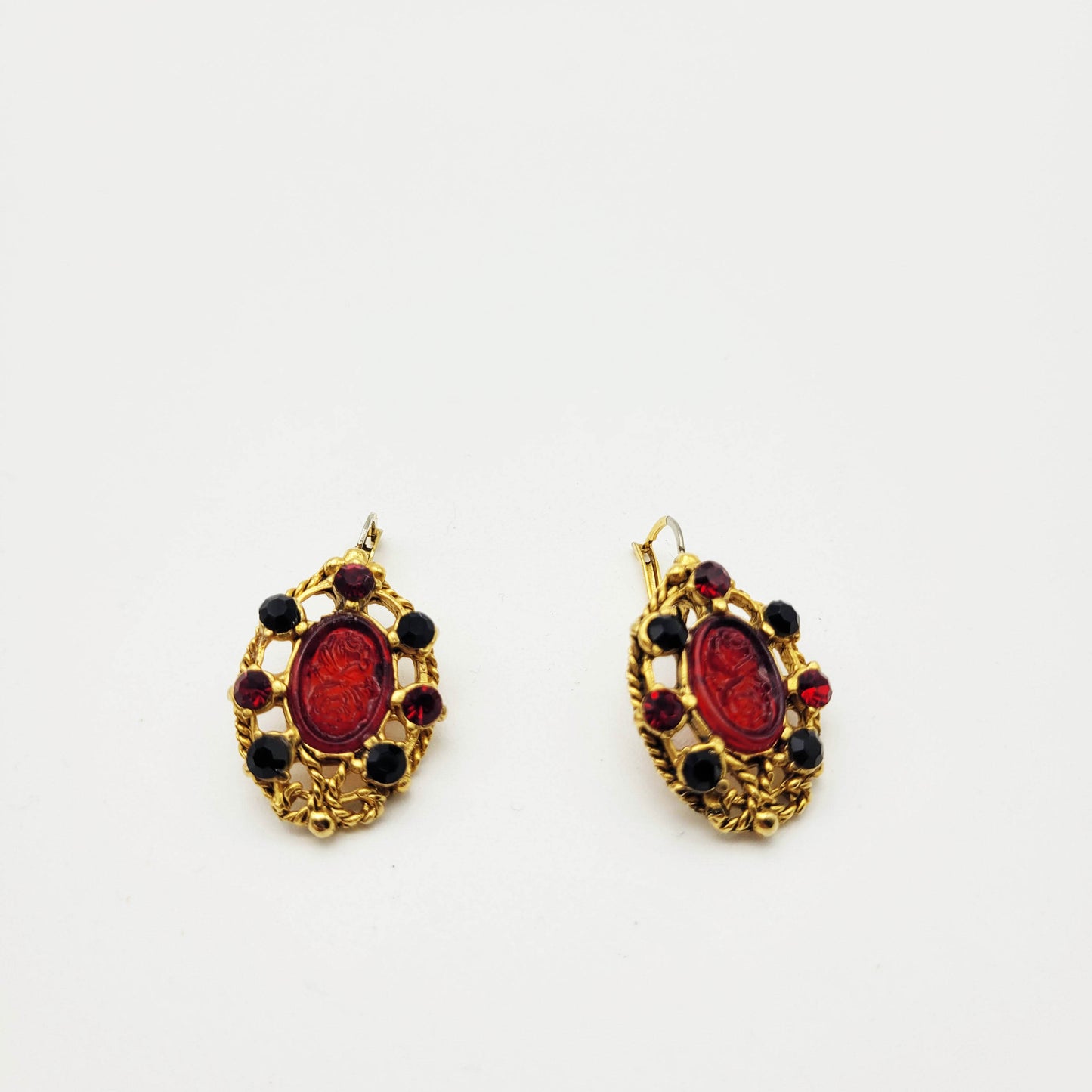 Vintage red oval earrings