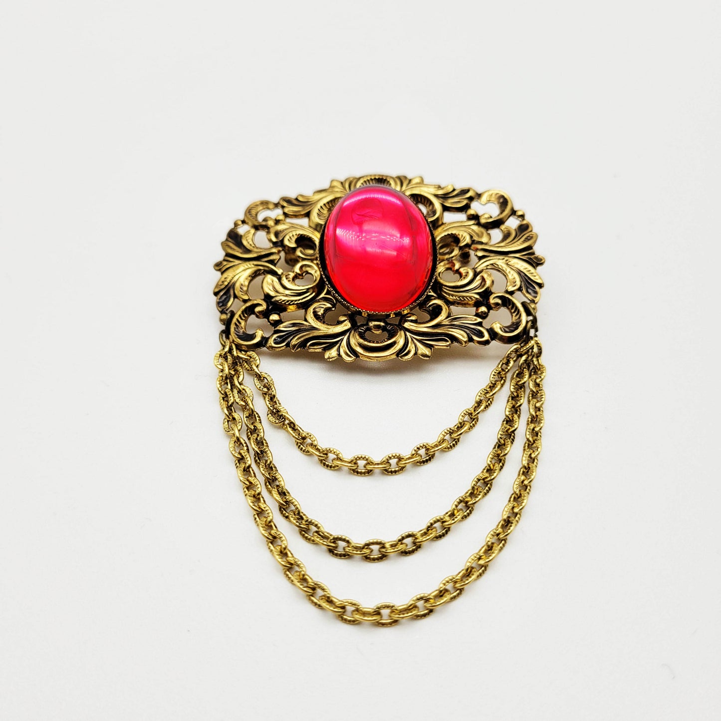 Vintage pink cabochon brooch