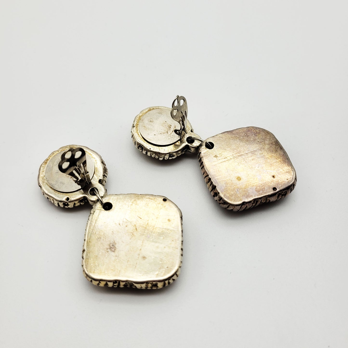 Vintage silvertone dangle earrings