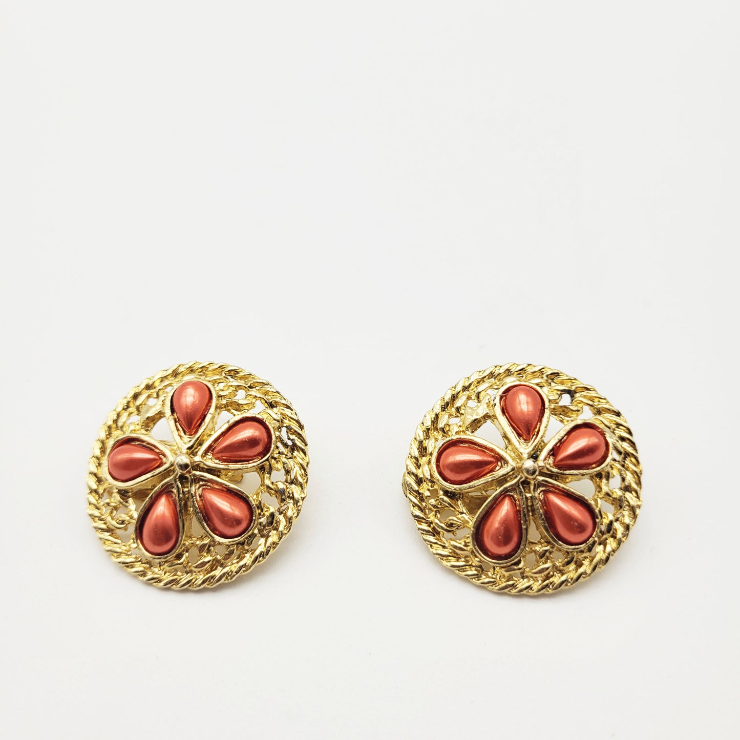 Vintage flower earrings