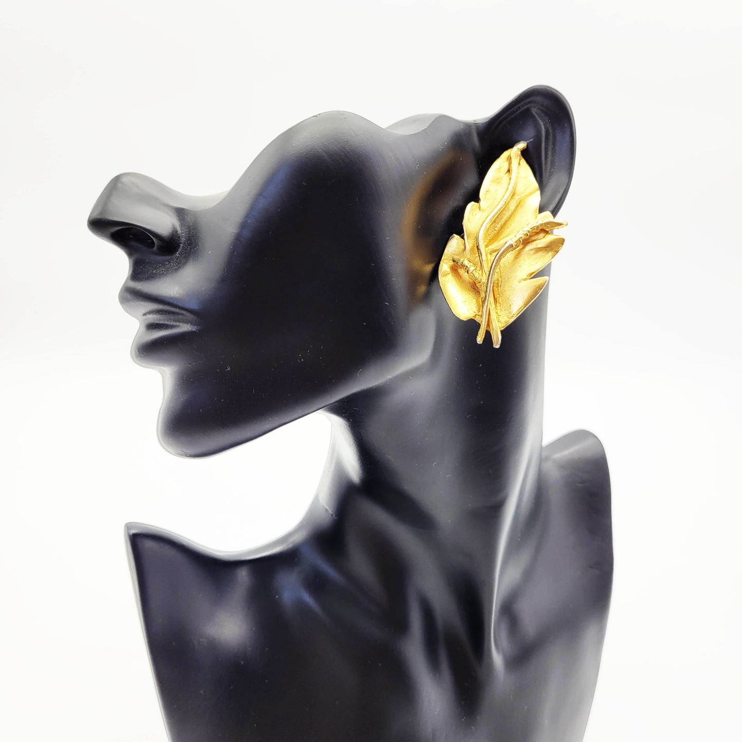 Vintage leaf clip earrings
