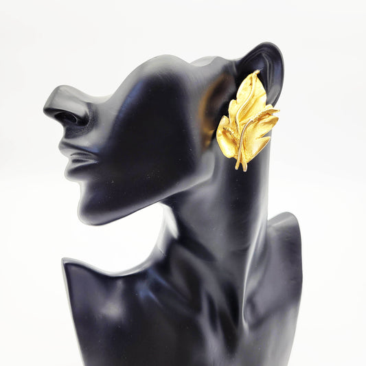 Vintage leaf clip earrings
