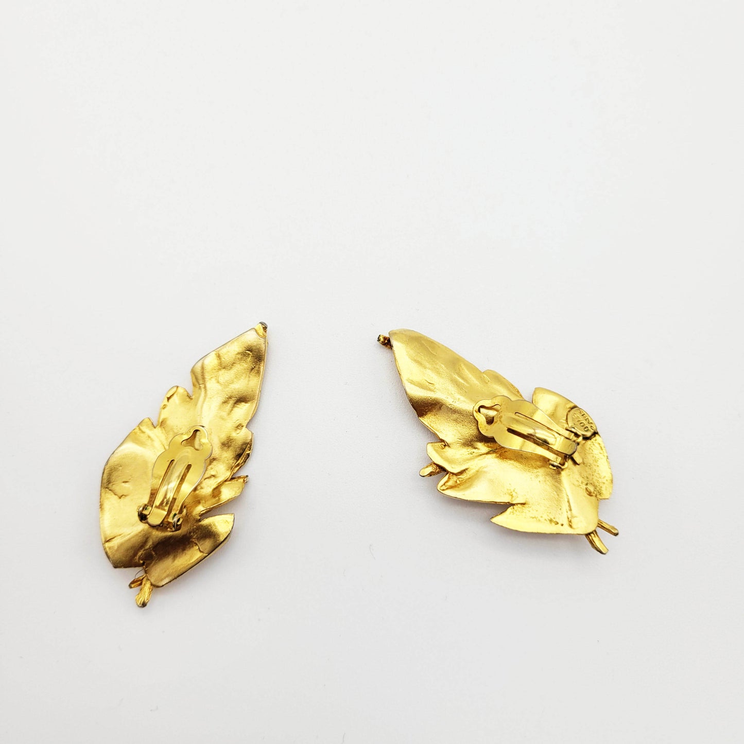 Vintage leaf clip earrings