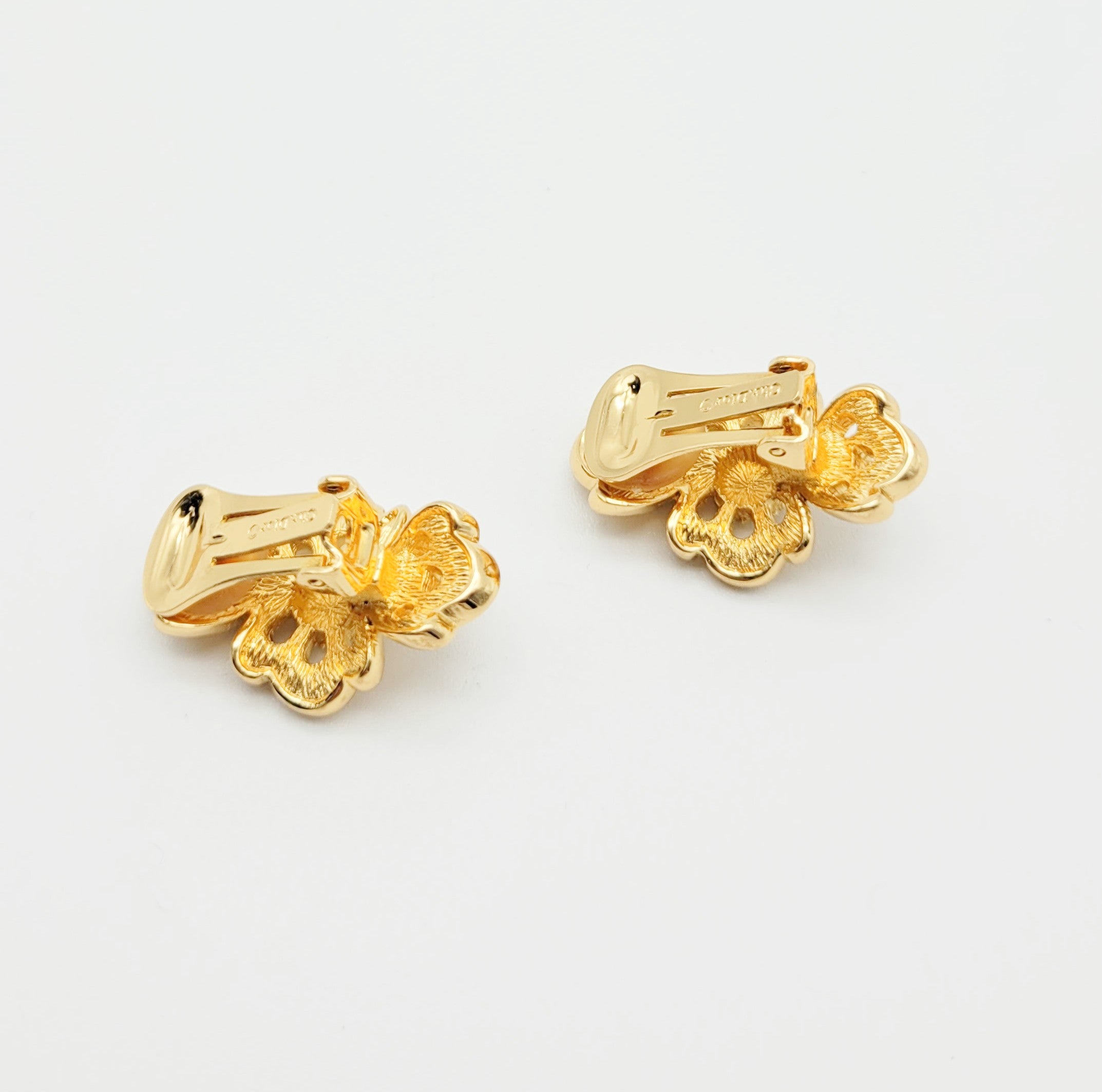 Dior clip-on earrings AGC1320 – LuxuryPromise